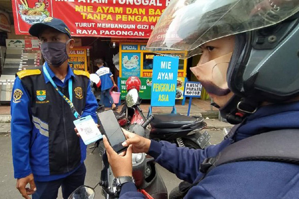 Bukan Cuma Parkir, Becak Hingga Angkot Juga Mulai Umum Menggunakan QRIS!, QRIS, Cara Daftar QRIS